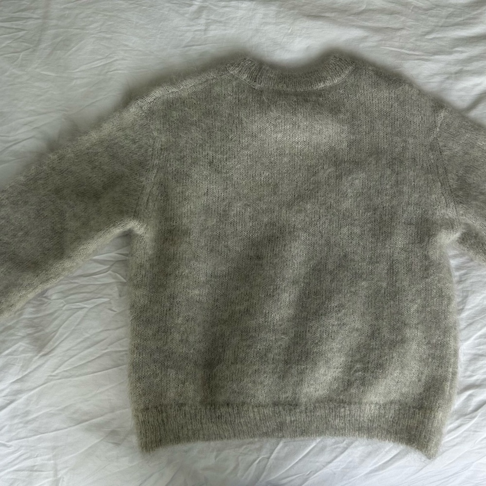 Aritzia Heather Gray Crewneck Sweater - Picture 5 of 7